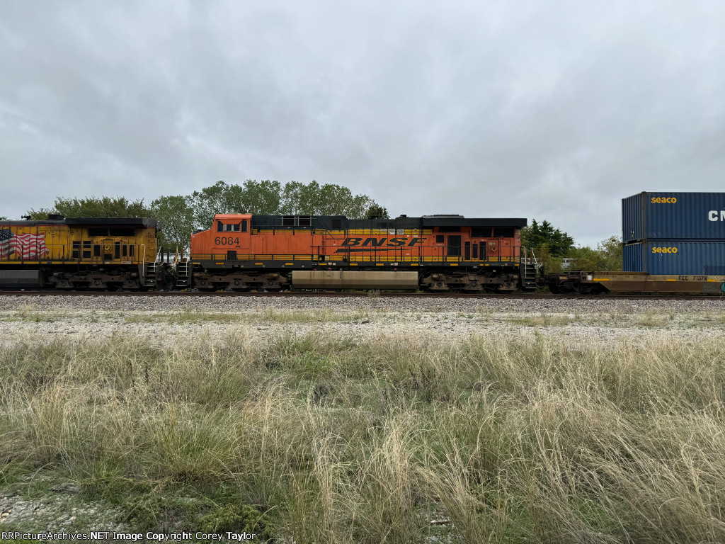 BNSF 6084